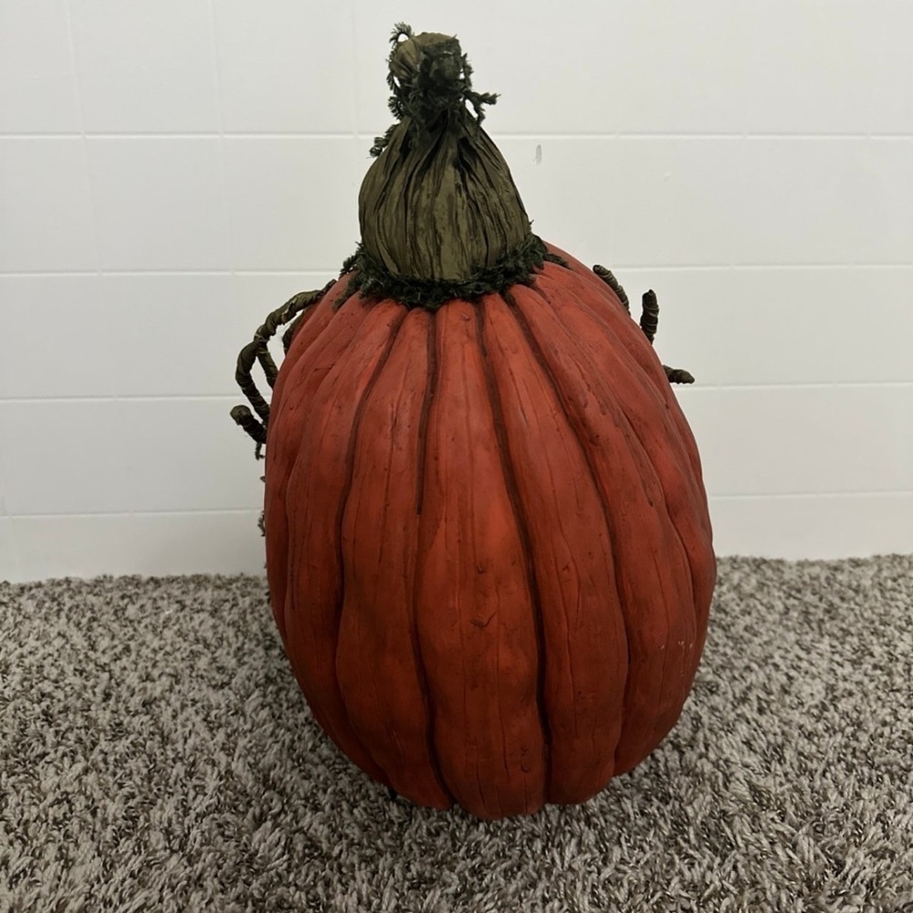 Katherine's Collection Haunted pumpkin - Picture 4 of 7